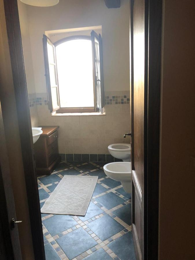 La Casina Di Helen Apartment Montalcino Luaran gambar
